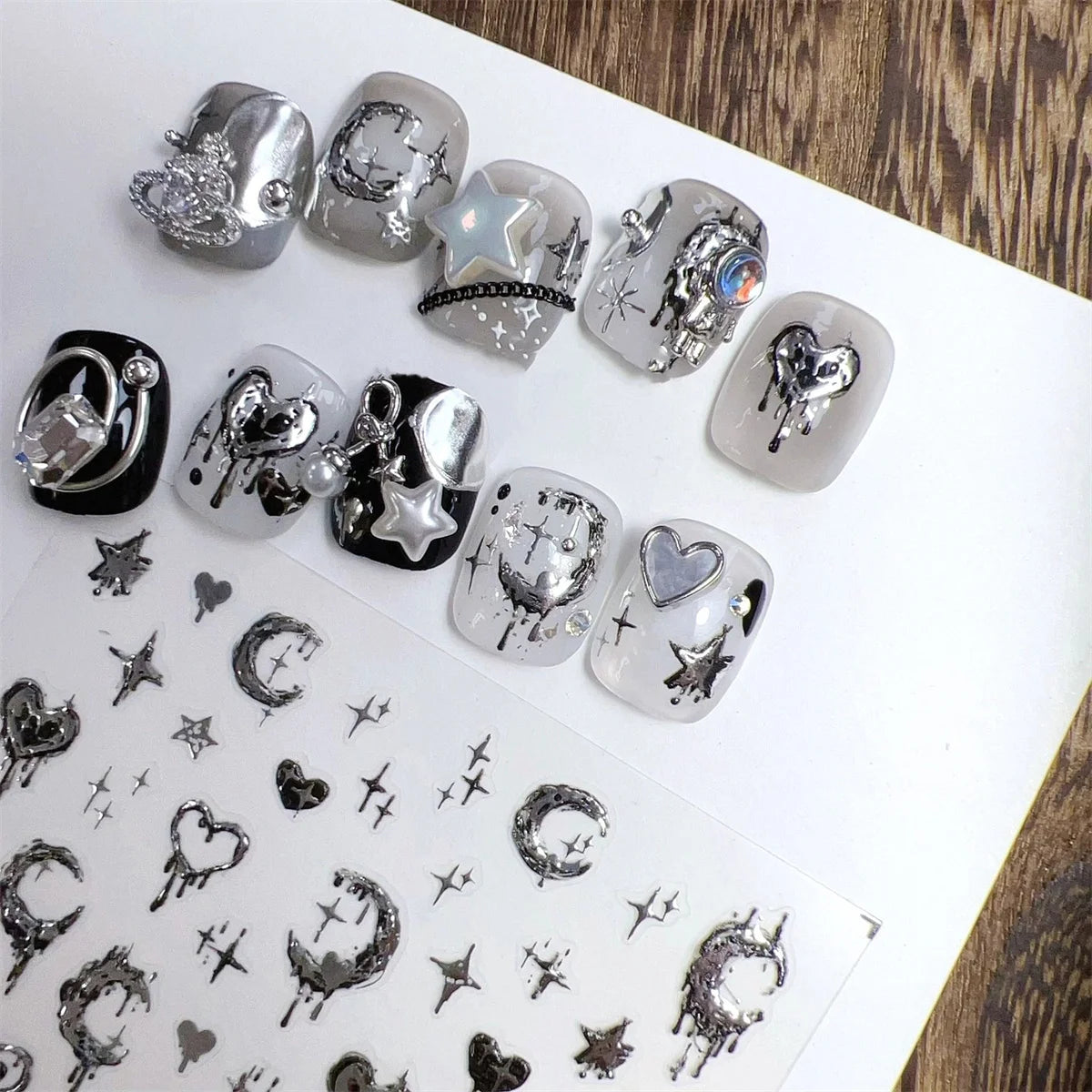 1pcs New 5D Bronzing Punk Heart Moon Nail Art Charms Gothic Star Adhesive Slider Press on Nail Decoration Decals Accessories DIY