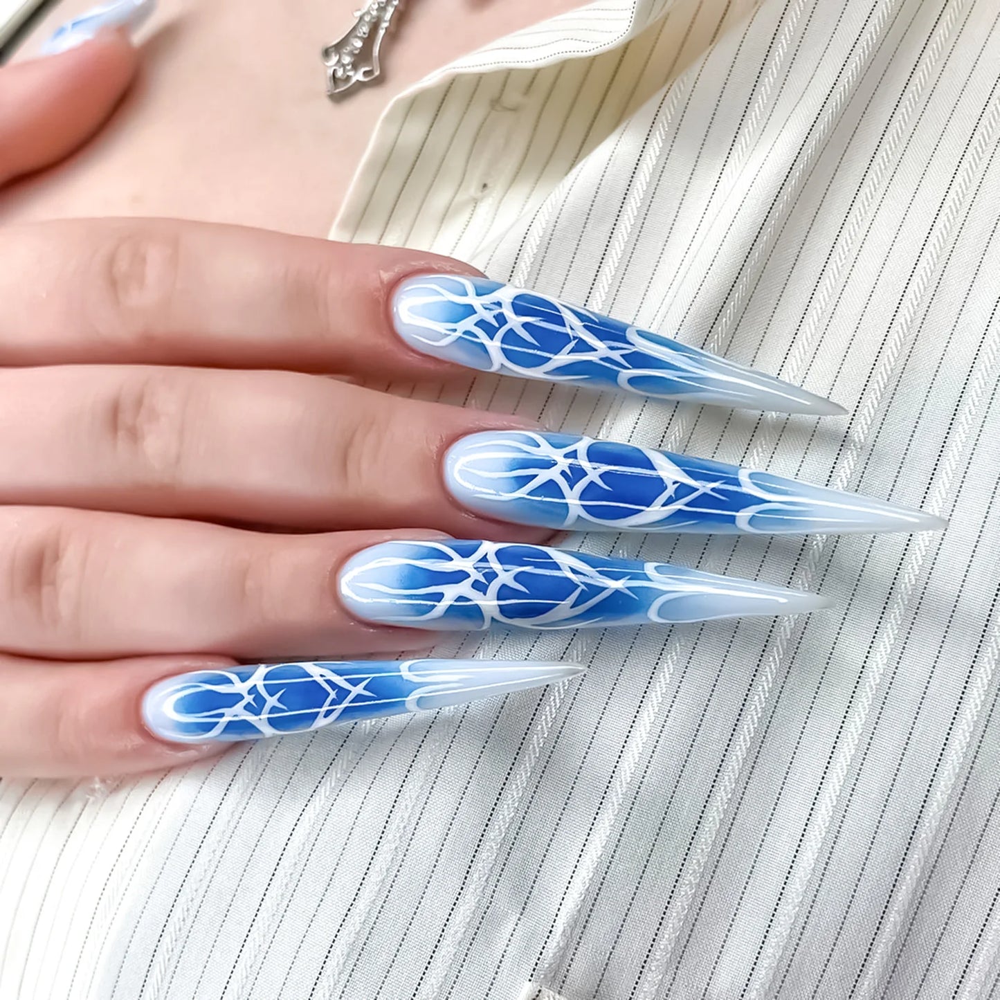 24pcs Punk Metal Fake Nails Press On Finished Long Pointed Silver Mirror y2k Nail Tips Full Cover Stiletto False Nails For Girl